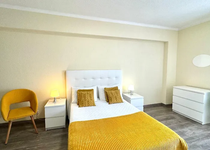 Da Rocha, 5-f, Charming With Air Conditioning - Patio Da Rocha By Ig * Portimão